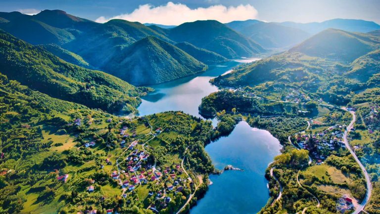 Pliva-Lakes-Plivska-jezera-Jajce-Bosnia-Herzegovina-lll.ba-@visitjajce.ba-2
