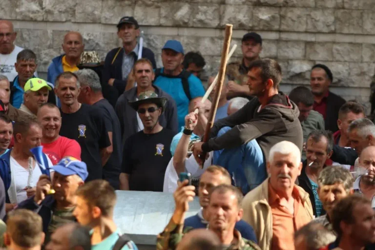 protesti-borci-26072018-20180726164616_0J4A1932-MZ-webp